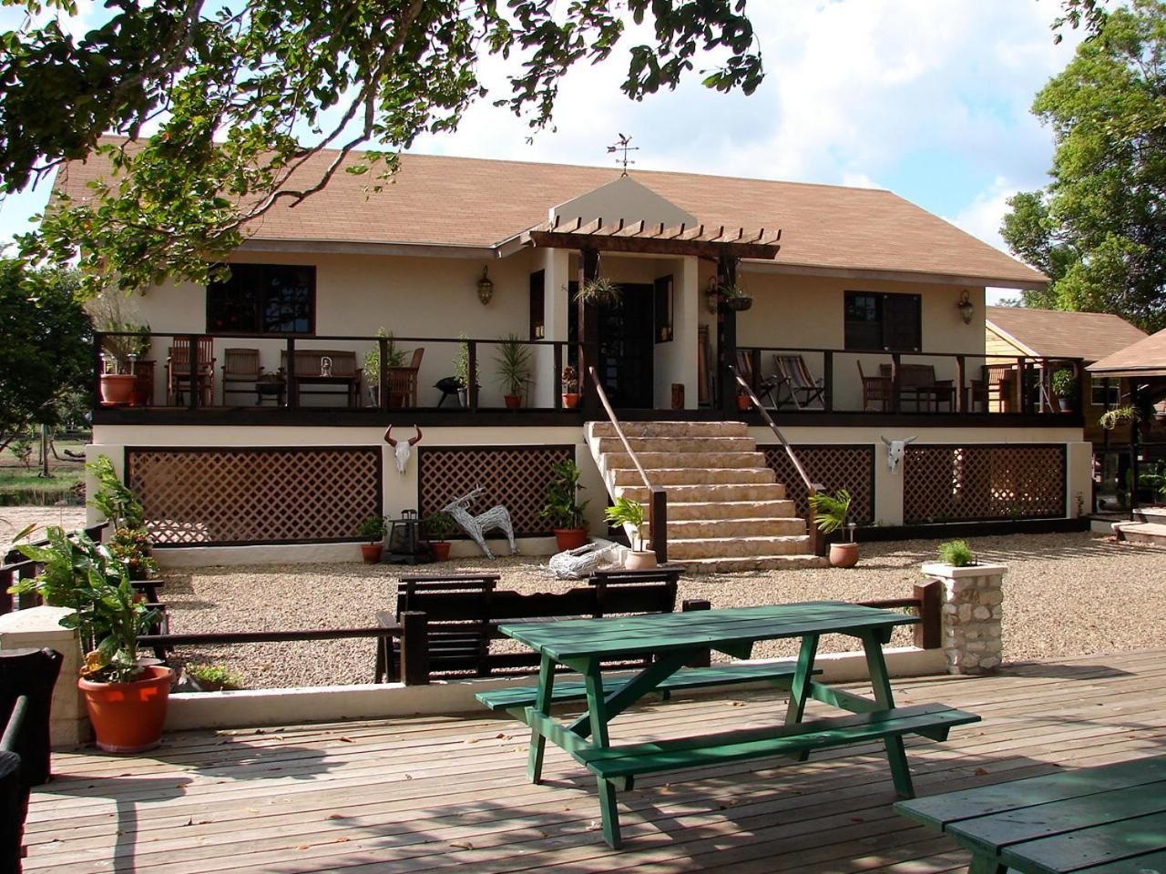 Crooкed Tree Lodge Belize Crooked Tree Eksteriør bilde